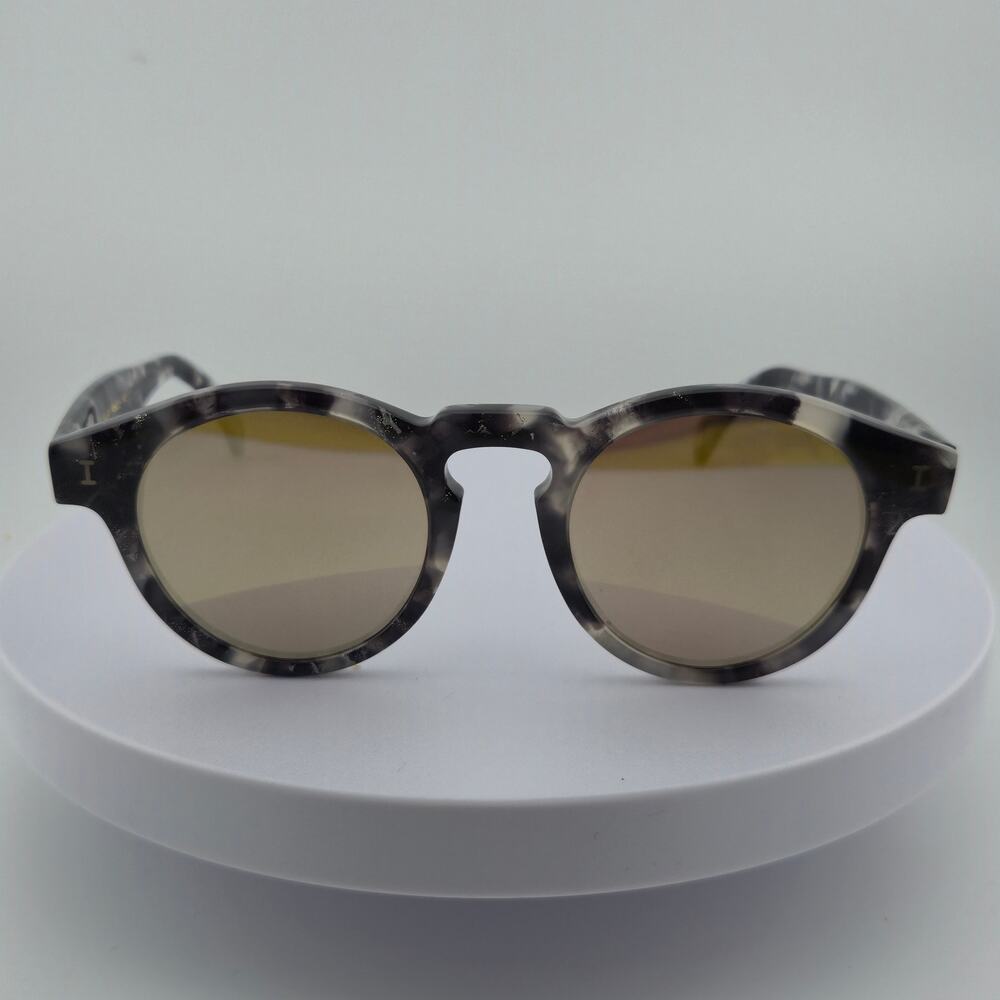 ILLESTEVA Leonard Sunglasses In White Tortoise Silver Mirror